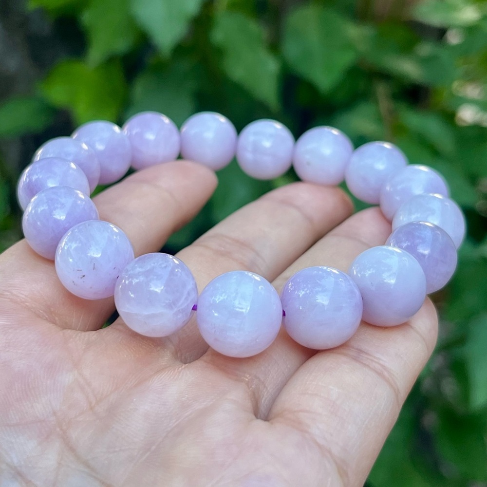 13mm stretchable natural cat eye kunzite‎ bracelet - Picture 3 of 10
